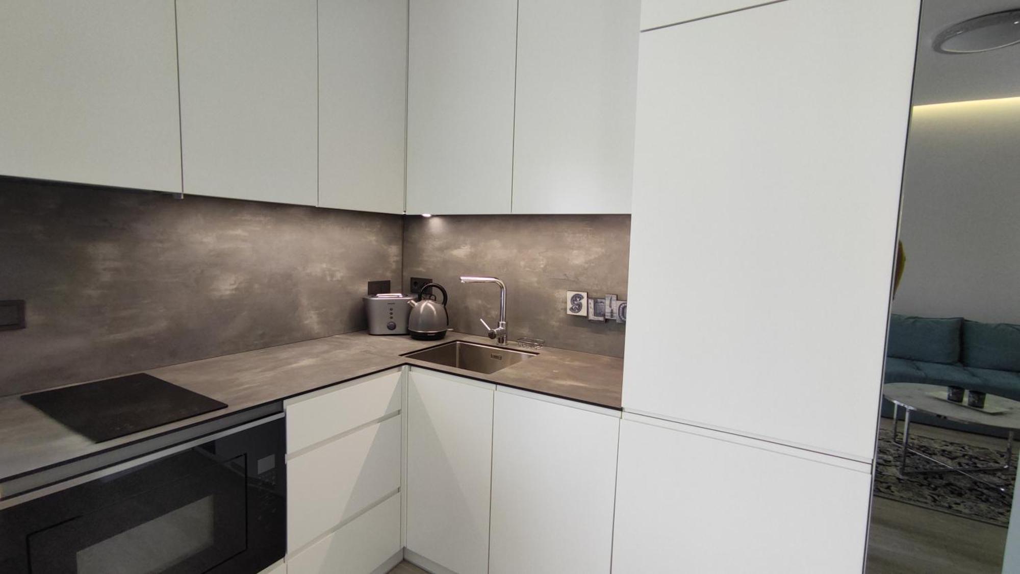 New J&R Apartment Near Girstutis, Free Private Parking & Self Check-In Kaunas Luaran gambar